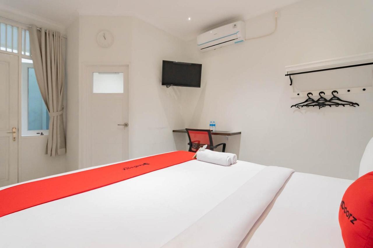 Reddoorz Plus @ Pakuan Residence Tajur Bogor Eksteriør bilde
