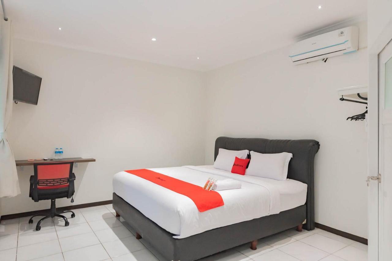 Reddoorz Plus @ Pakuan Residence Tajur Bogor Eksteriør bilde