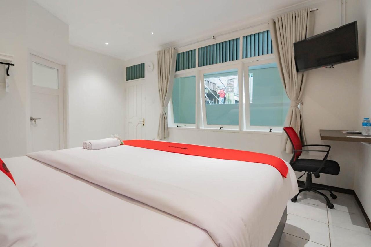 Reddoorz Plus @ Pakuan Residence Tajur Bogor Eksteriør bilde