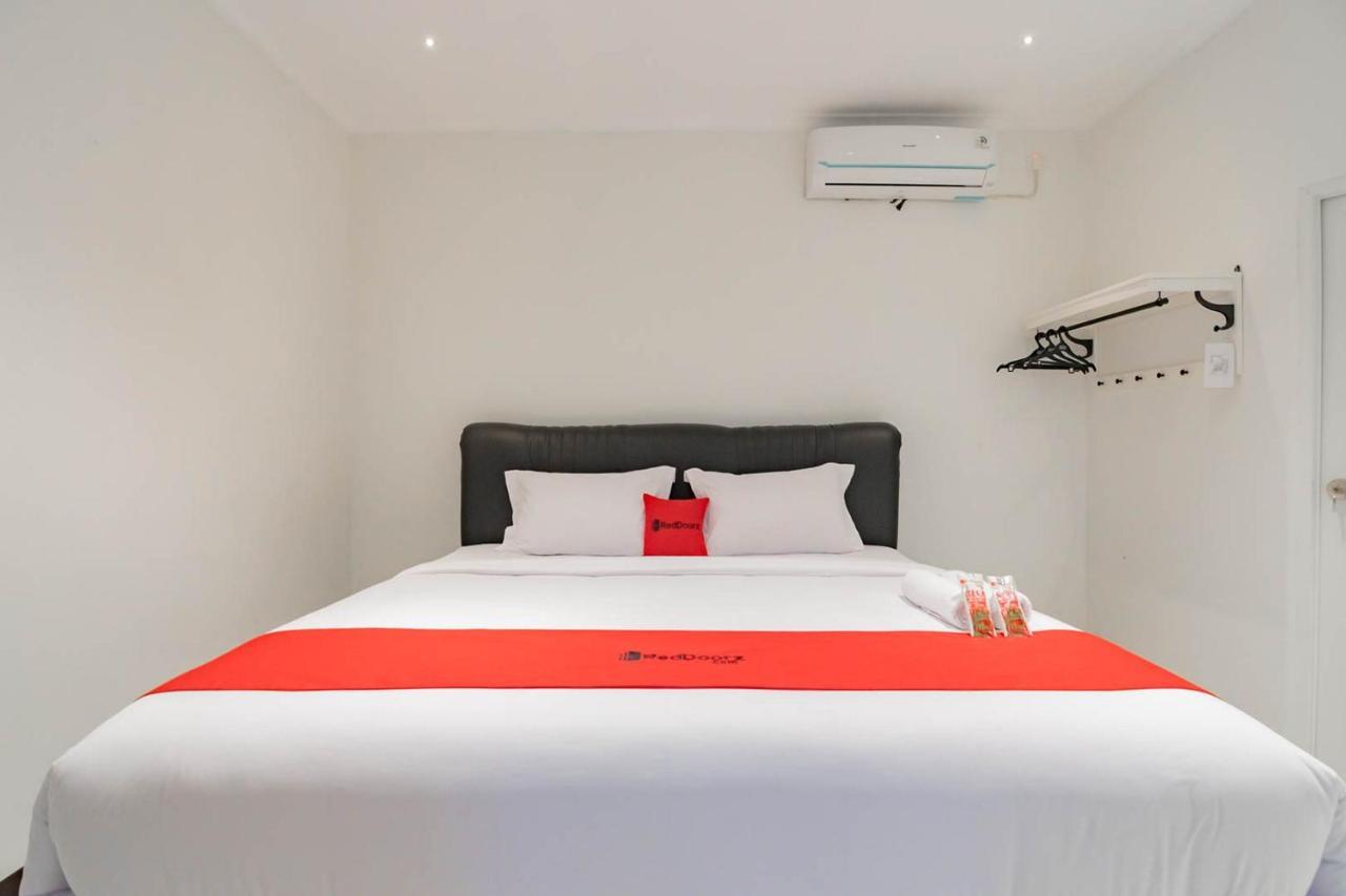 Reddoorz Plus @ Pakuan Residence Tajur Bogor Eksteriør bilde